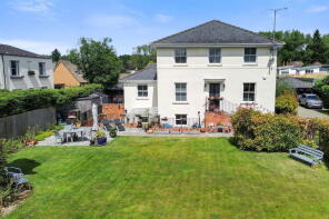 1, Little Ashley Court, Ryeworth Road, Charlton Kings, Cheltenham GL52 6JY