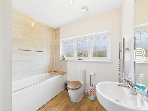 Bathroom.jpg