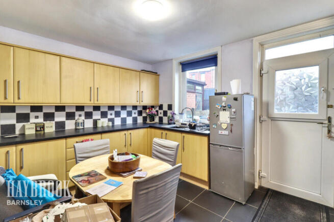 2 bed Semi-Detached for sale Image 4