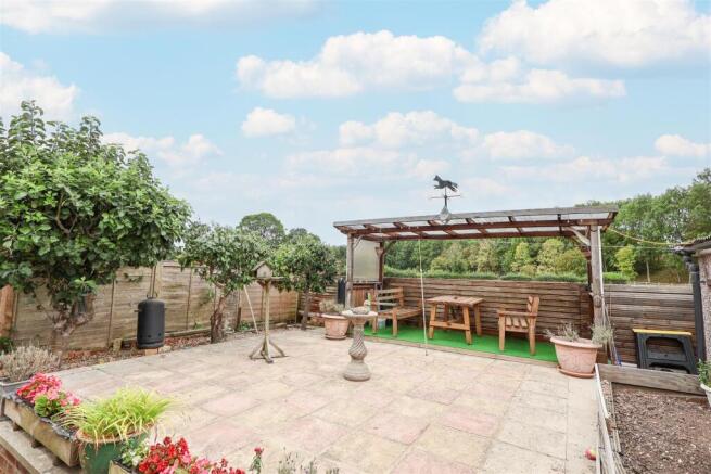3 bed Detached Bungalow for sale Image 9