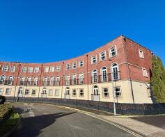 58, Oak Grove, Northampton NN3 3JR