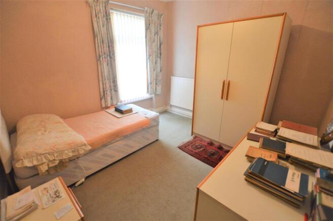 BEDROOM 2
