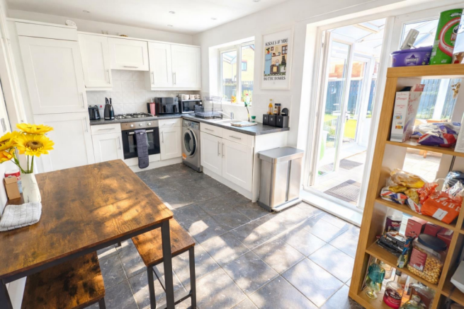 3 bed Detached for sale Image 5