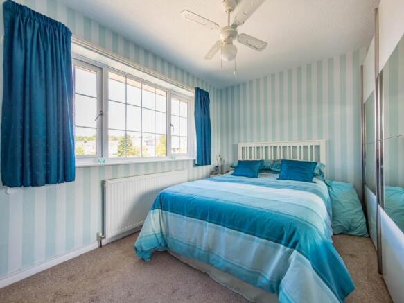 2 bed Town House for sale Image 8