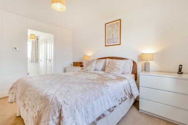 8571786-interior10.jpg
