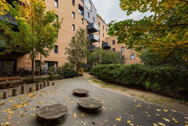 Collendale Road, E17