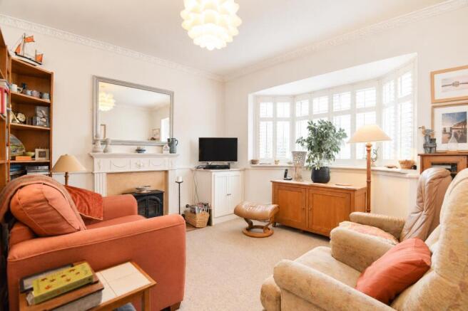Ideal First Home * Shanklin photo 4