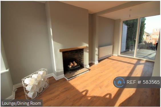 Lounge (Empty)