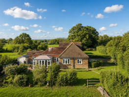 1, Kents Farm Cottages, Malthouse Lane, Hassocks BN6 9JZ