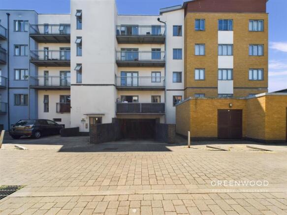 CAM01514G0-PR0089-STILL012.jpg