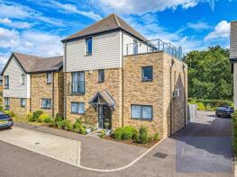 19, Park View, Chigwell IG7 5EF