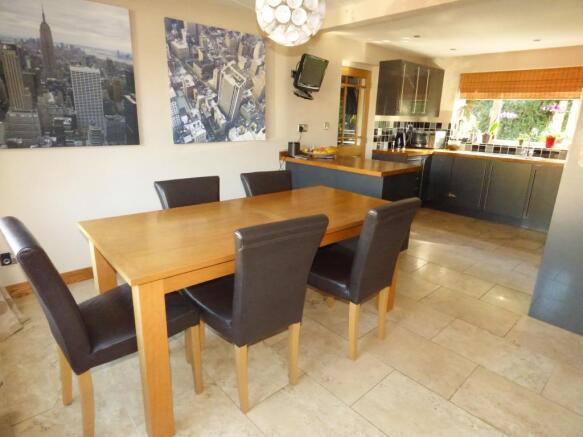 Kitchen diner
