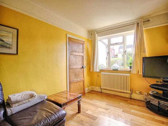 SITTING ROOM