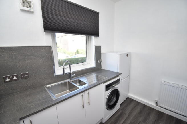 KITCHEN..JPG