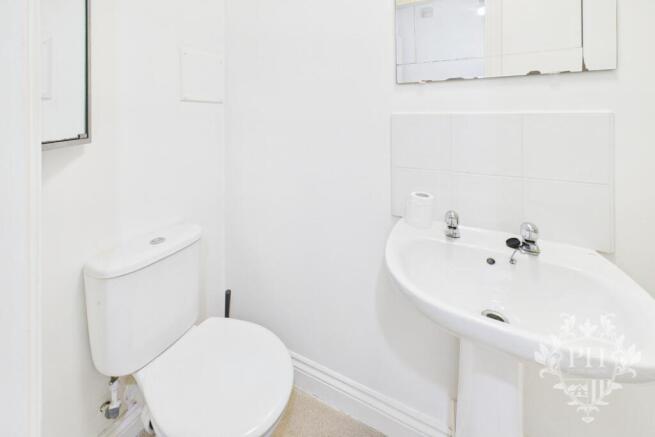 1 bed Flat for sale Image 6