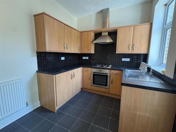 3 bed Terraced for sale Image 6