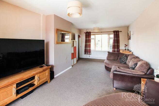Living room pic 2