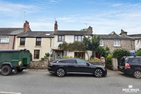 Holyland Road, Pembroke