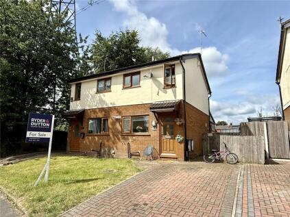 Ravenwood, Chadderton, Oldham, Greater Manchester, OL9