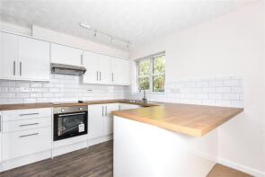Flat 18, Bishops Court, John Garne Way, Oxford OX3 0TX