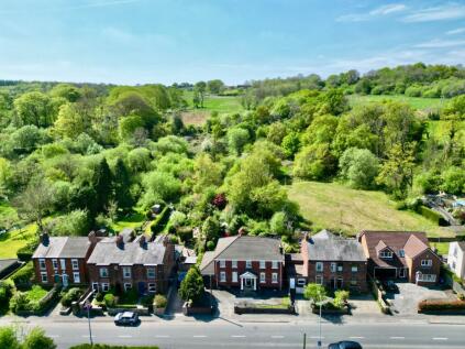 Strines Road, Strines, Stockport, Cheshire, SK6 7GB