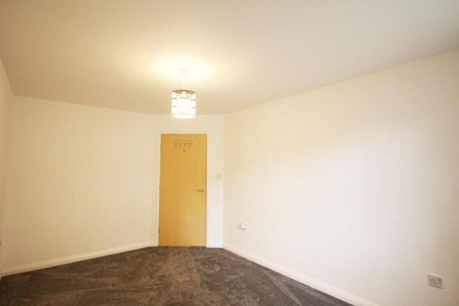 2 bed Apartment to rent Image 11