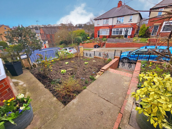 3 bed Semi-Detached for sale Image 10