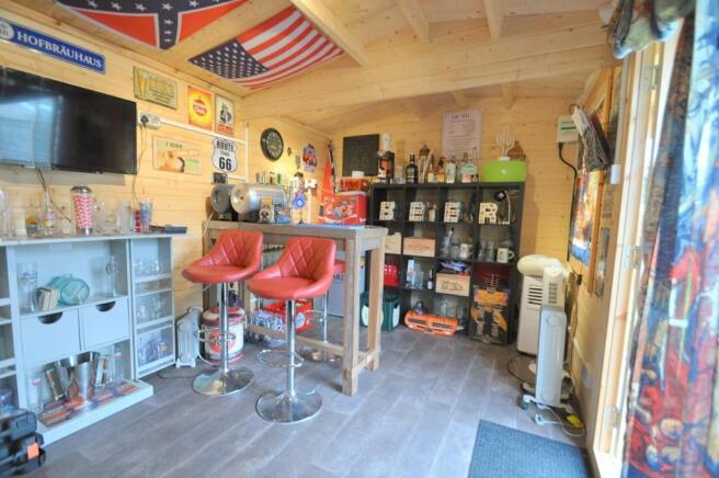 Photo 15