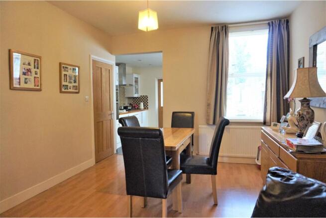 Lounge/Dining Room