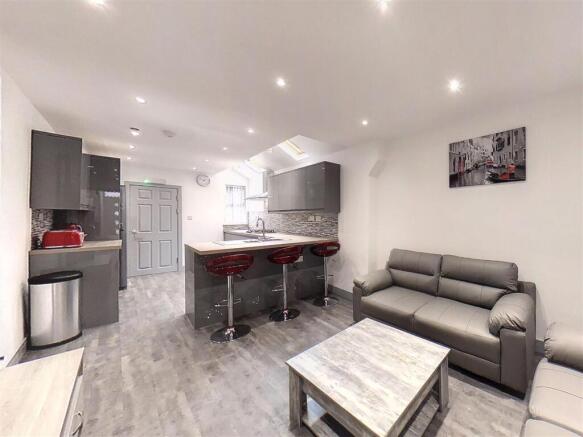 Screenshot 2024-10-0