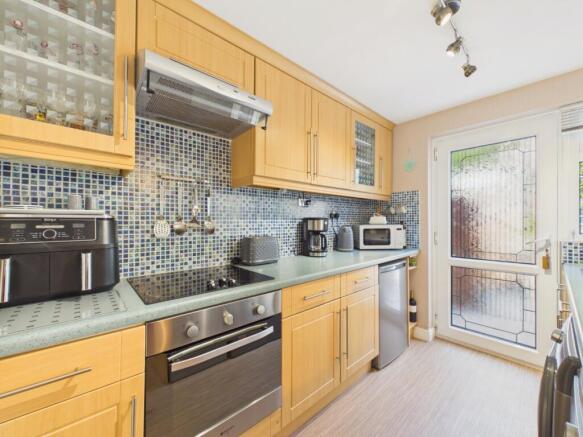 2 bed Detached for sale Image 6