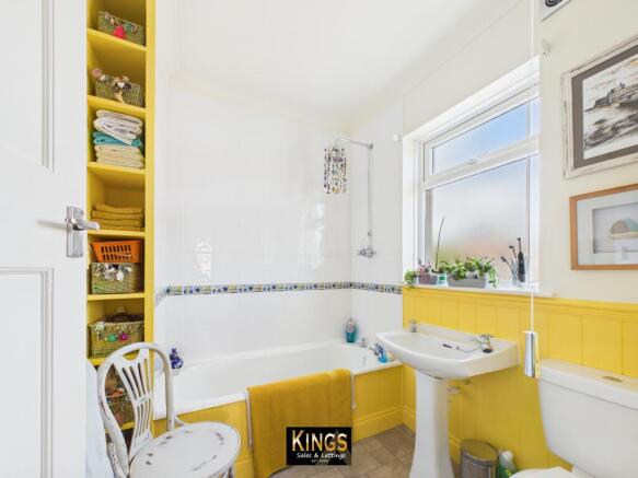 2 bed Semi-Detached for sale Image 10