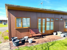 2, Links Avenue, Mablethorpe LN12 1QL