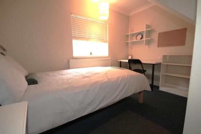 Bedroom 3c.JPG