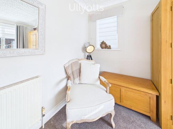 2 bed Detached Bungalow for sale Image 8