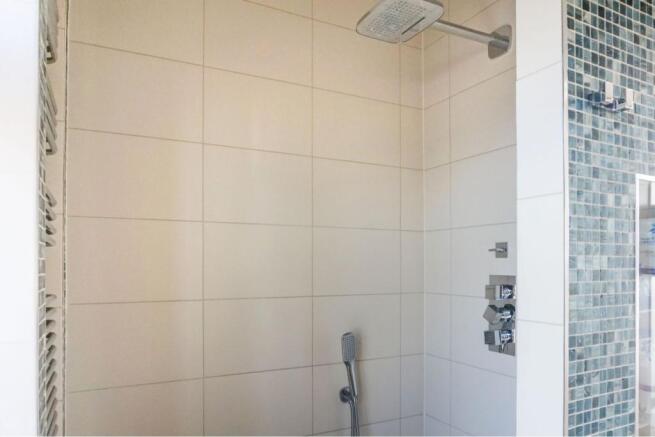 Master En-suite