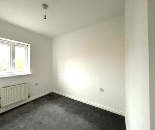 3 bed House to rent Image 12