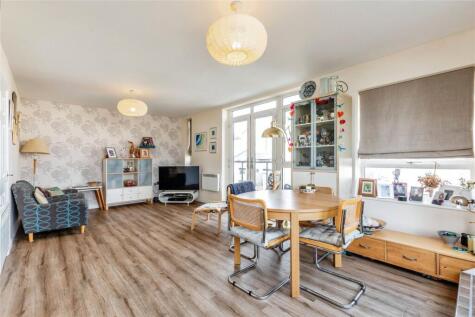 Newfoundland Way, Portishead, Bristol, Somerset, BS20