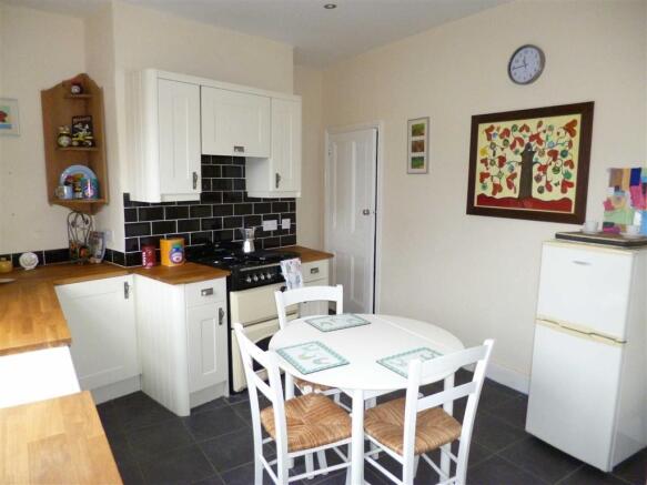 DINING KITCHEN