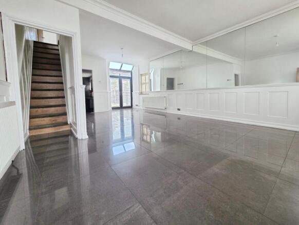 Living/Dining Room 1