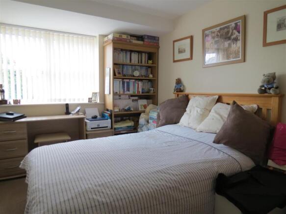 Bedroom: