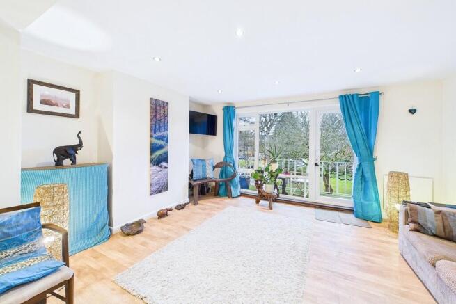 CAM03416G0-PR0121...