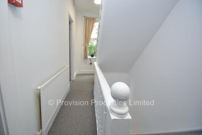 6 bed End of Terrace to rent Image 12