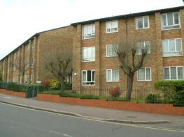 Flat 31, 1 Ullswater Court, Glebelands Avenue, South Woodford, London E18 2BD