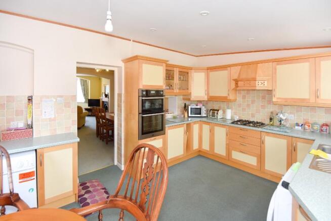 Kitchen/Breakfast Rm