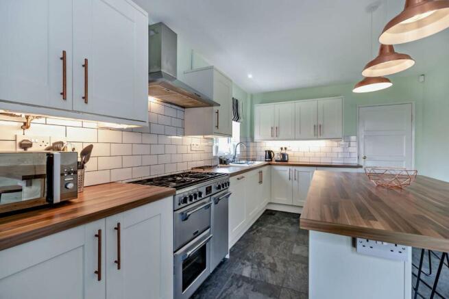 8545030-interior20-800.jpg