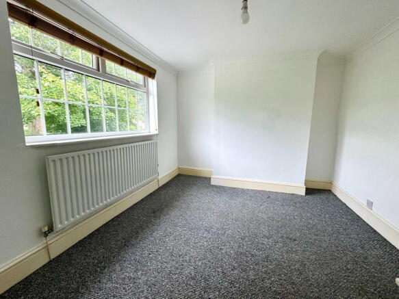 2 bed Terraced for sale Image 8