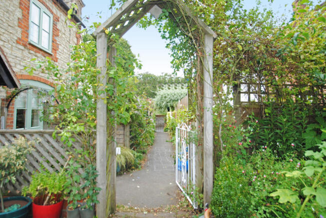 Photo 13