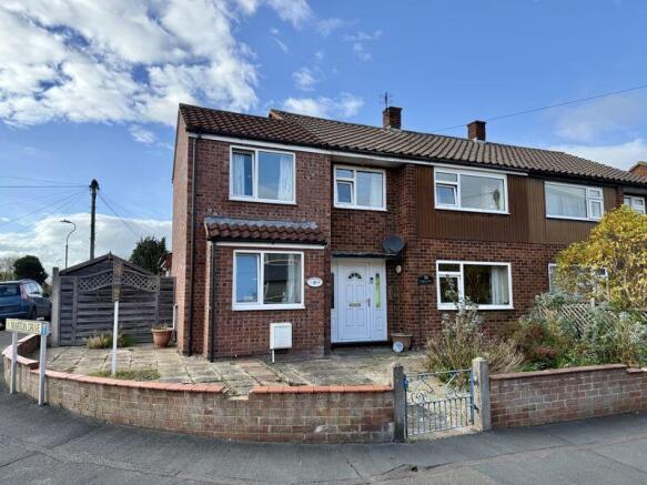 4-bed semi-detached on Whitemere Road, Mount Pleasant, Shrewsbury, £264,500