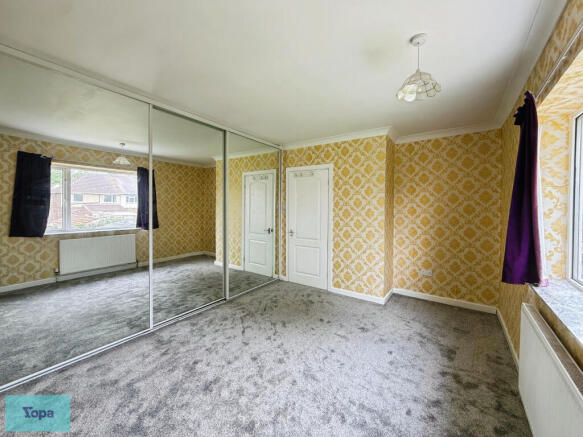 3 bed Semi-Detached for sale Image 7